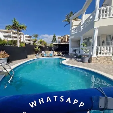 Nyaraló Casa En Calle Lugano Arona