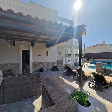 Nyaraló Casa En Calle Lugano *