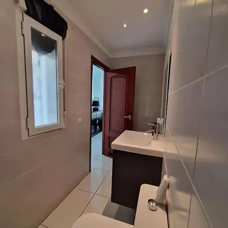 Casa En Calle Lugano Nyaraló