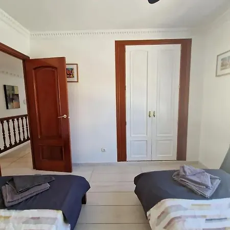 Nyaraló Casa En Calle Lugano