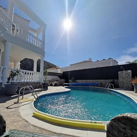 Casa En Calle Lugano Nyaraló Arona